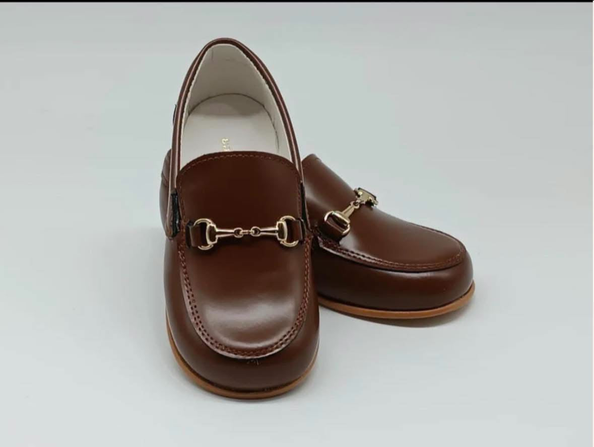 Charlottes closet Brown hardsole loafers instock