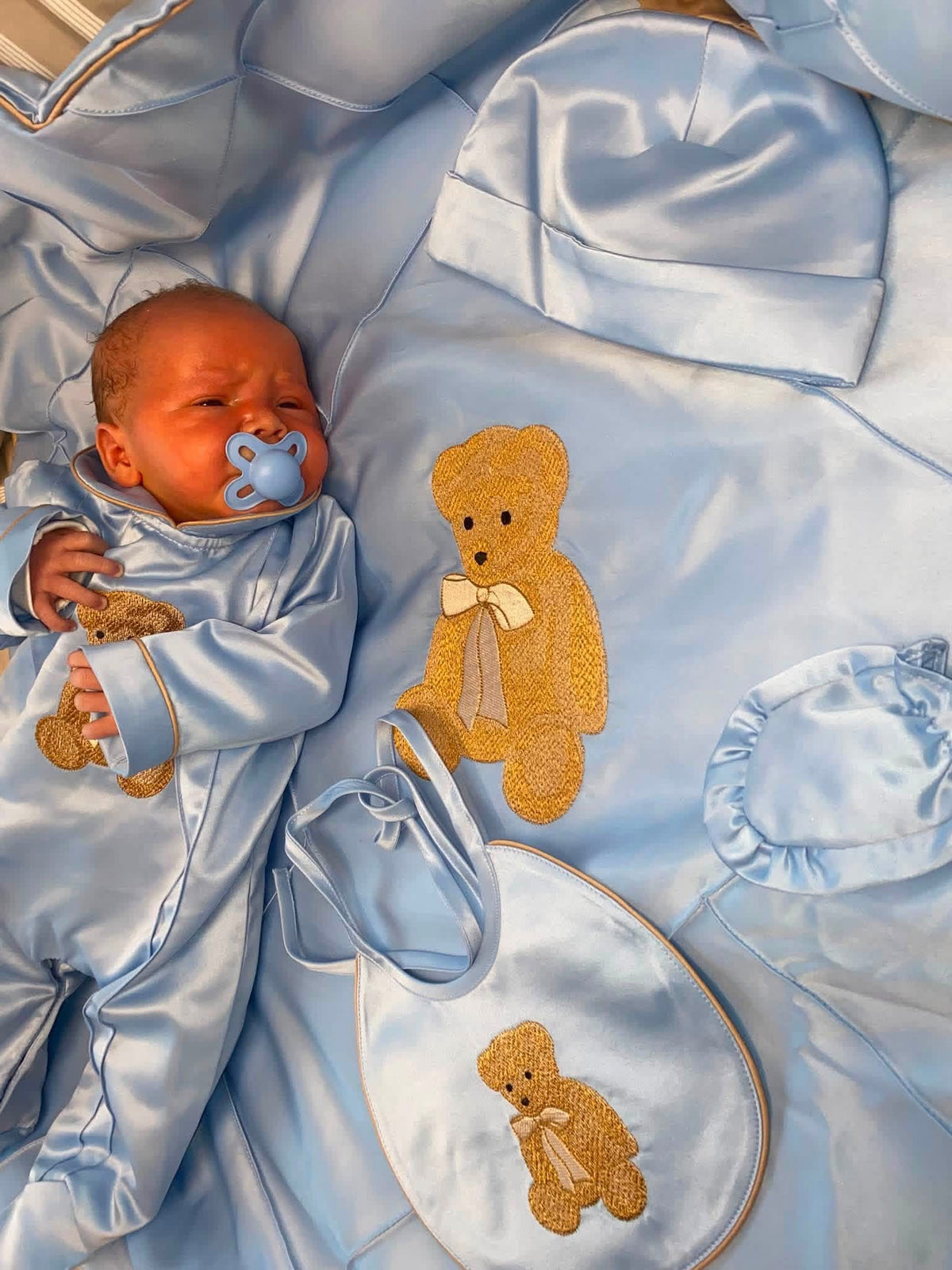 Luxe teddy embroidered satin baby 6 pcs set