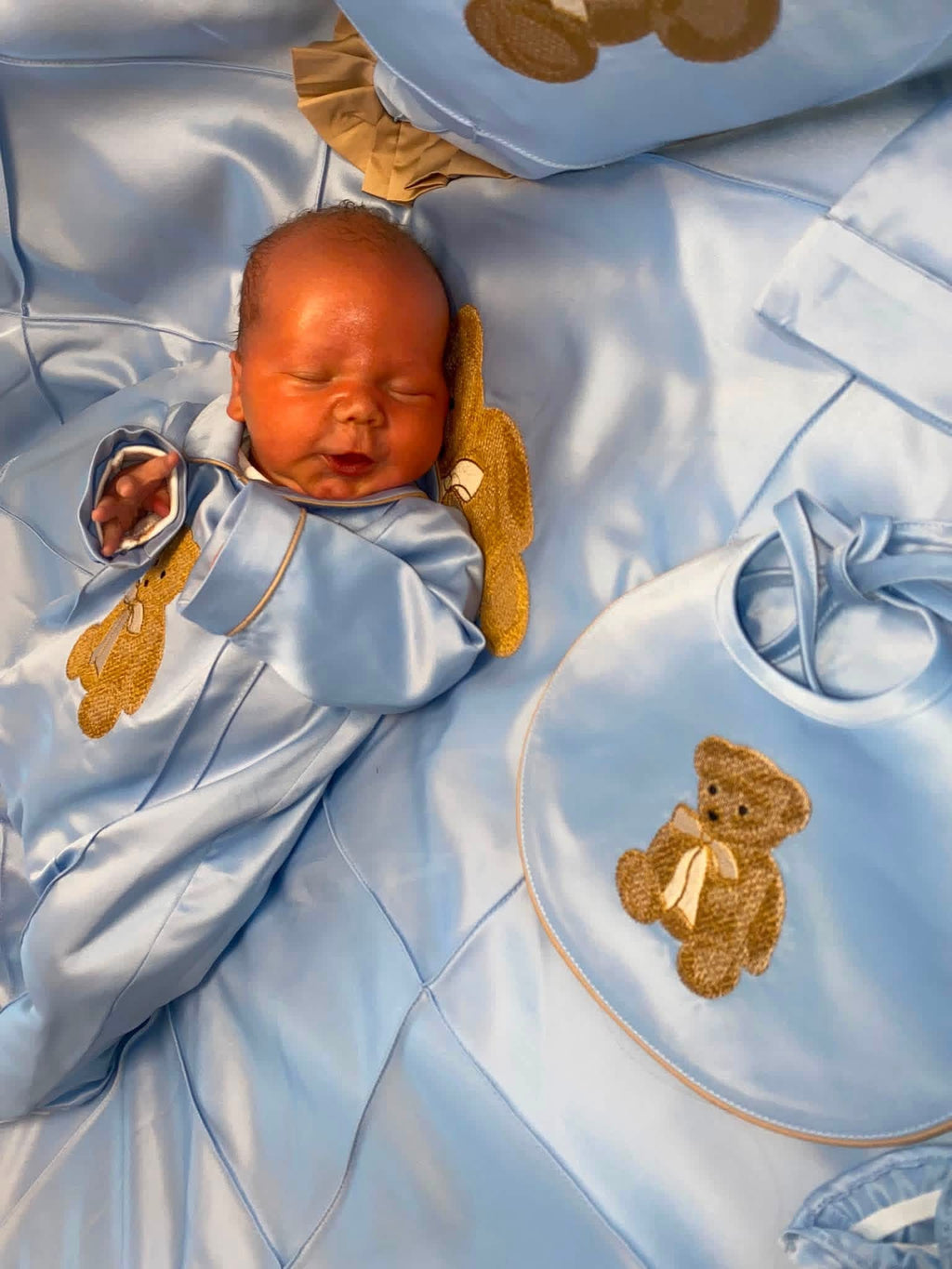 Luxe teddy embroidered satin baby 6 pcs set